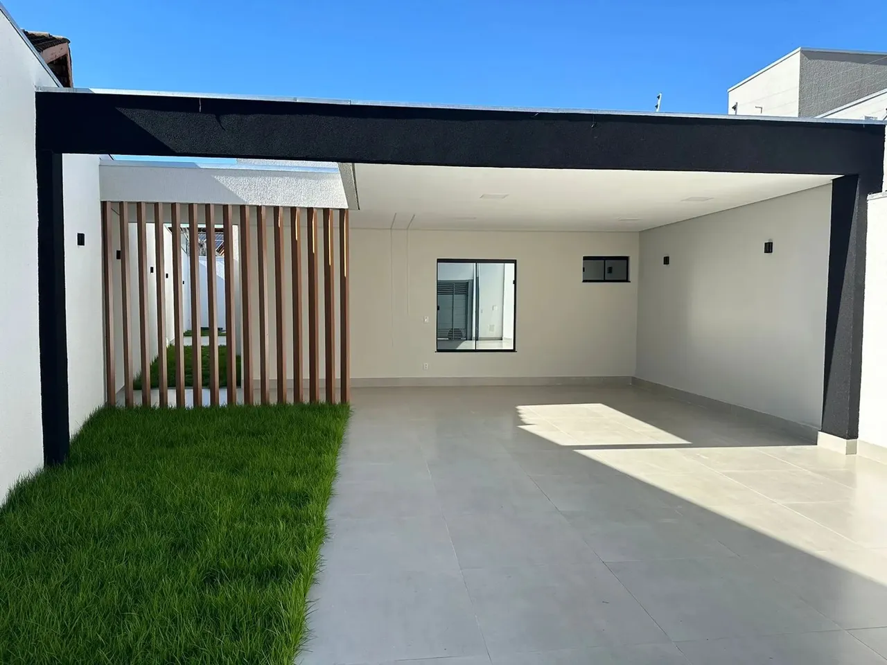 Casa á venda no bairro Jardim Califórnia em Cuiabá *ÁGIO*