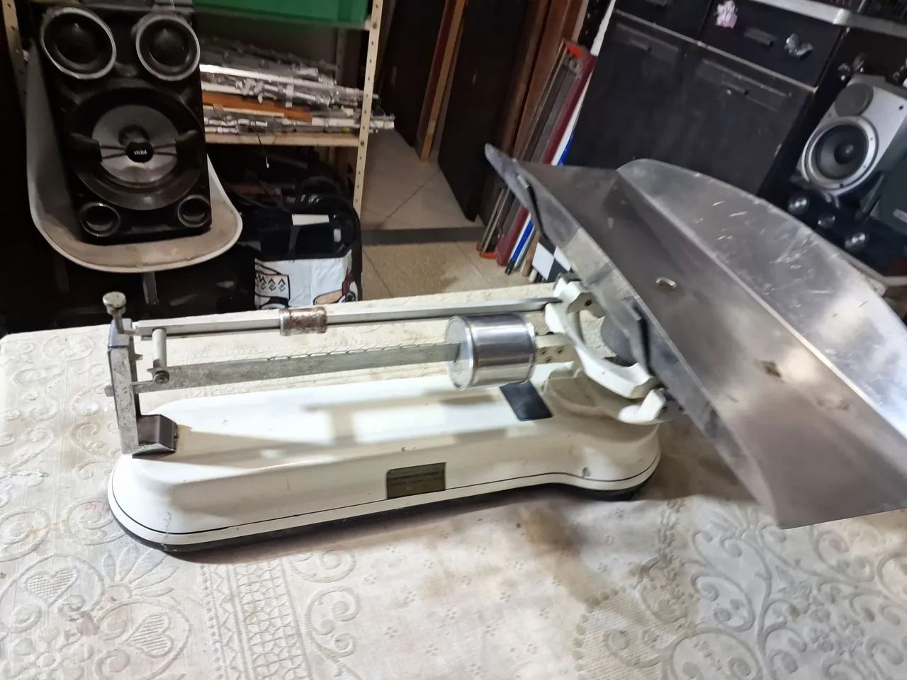 Balança de Precisão Antiga - Ideal para uso!