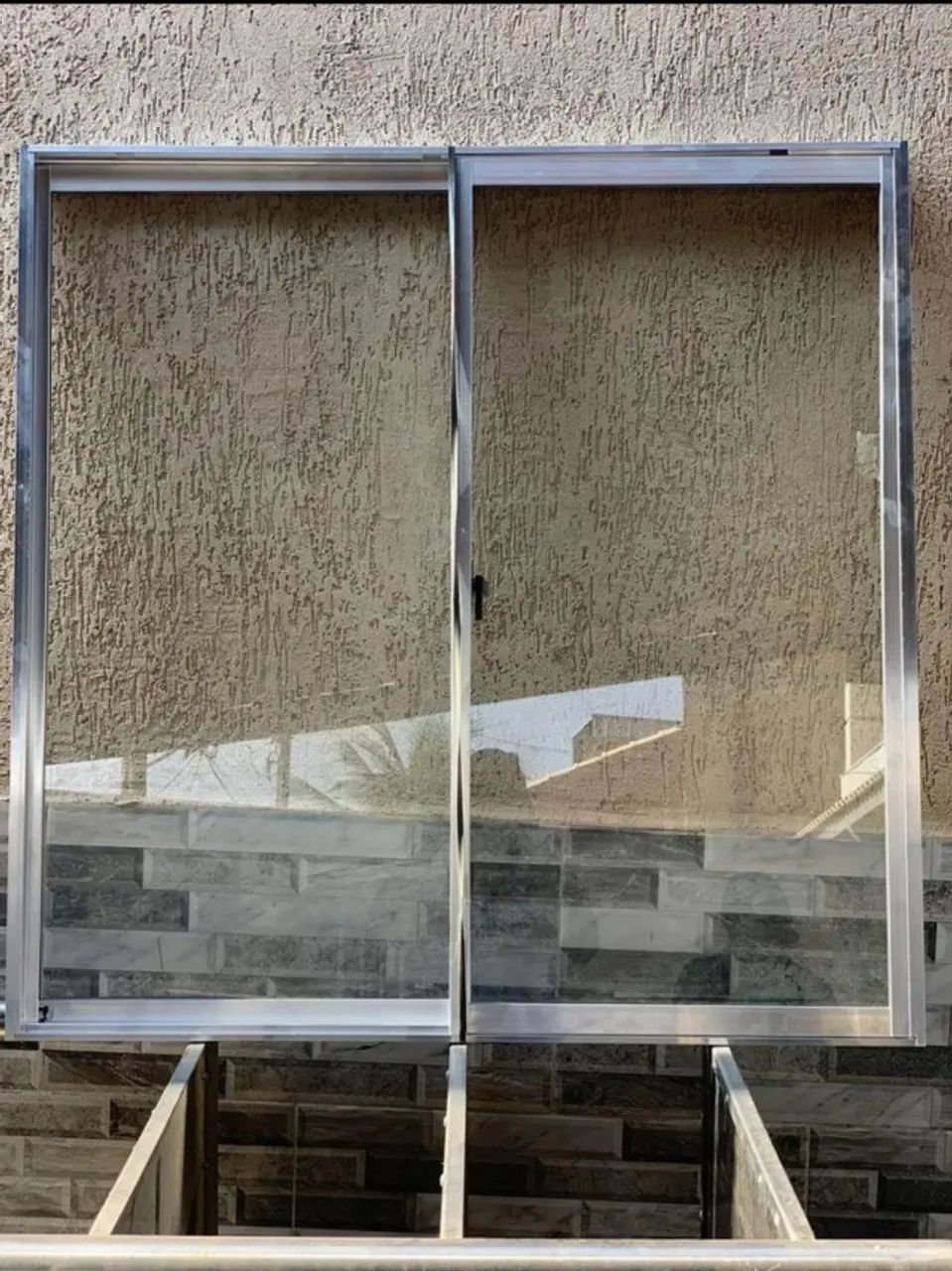 janela aluminio brilhoso 2 folhas 