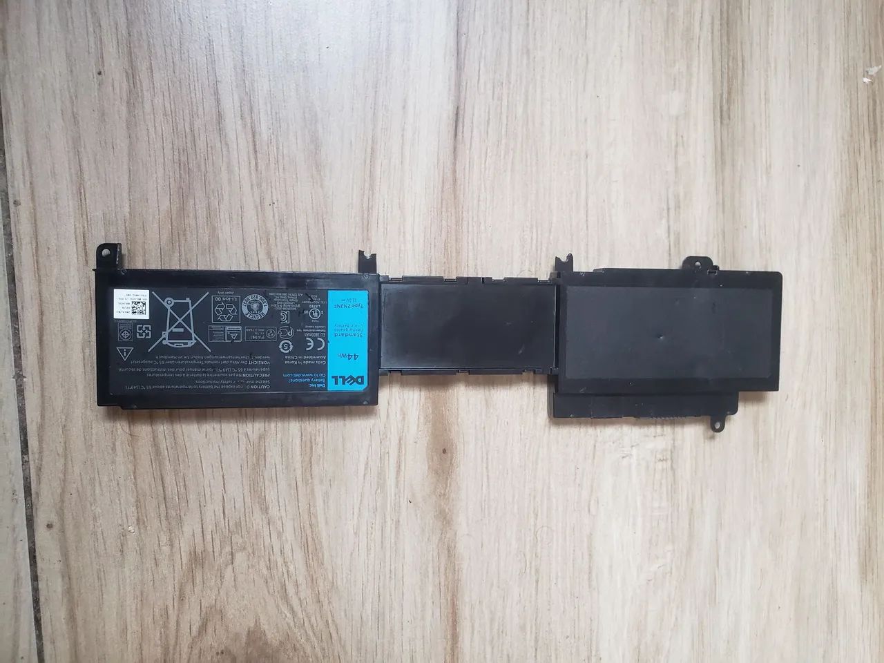 Bateria para notebook  Dell, bem conservada