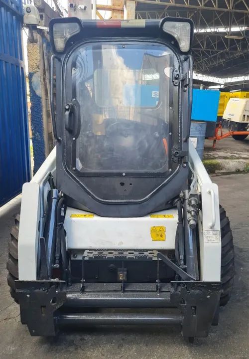 Minicarregadeira Bobcat S450 Ano 2022 Com 1895hs C Ar Cond. - Foto 3