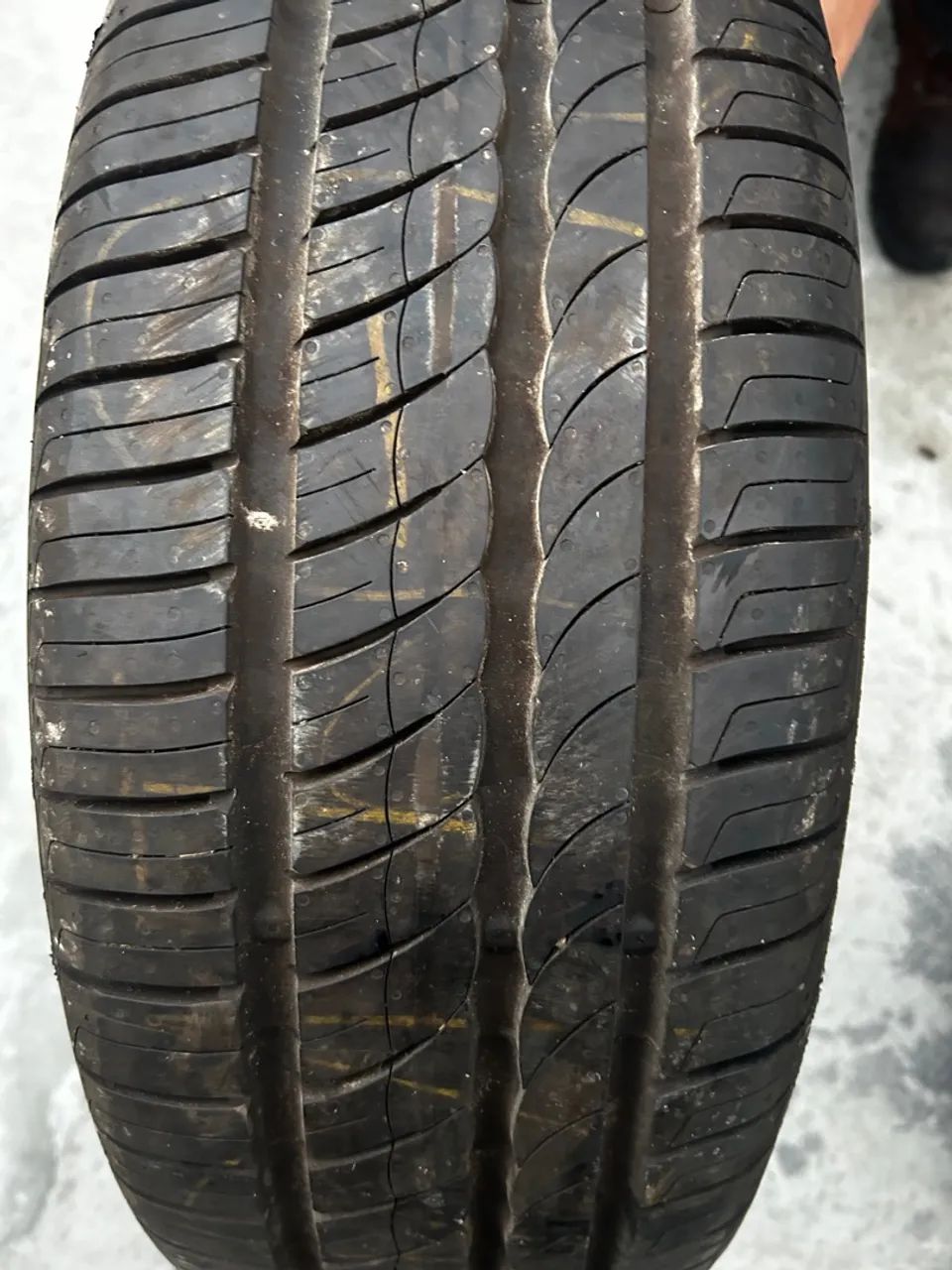 PNEU em ótimo estado 205/55/16 pirelli Cinturato plus P1 perfeito
