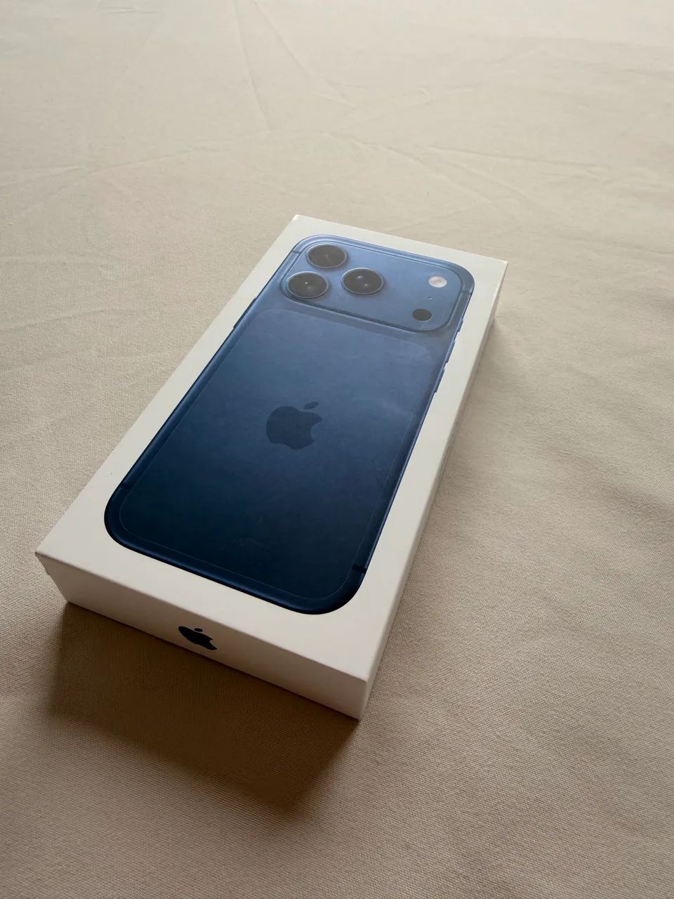 iPhone 17 Pro - 256GB - Deep Blue (Azul) - Celulares e Smartphones