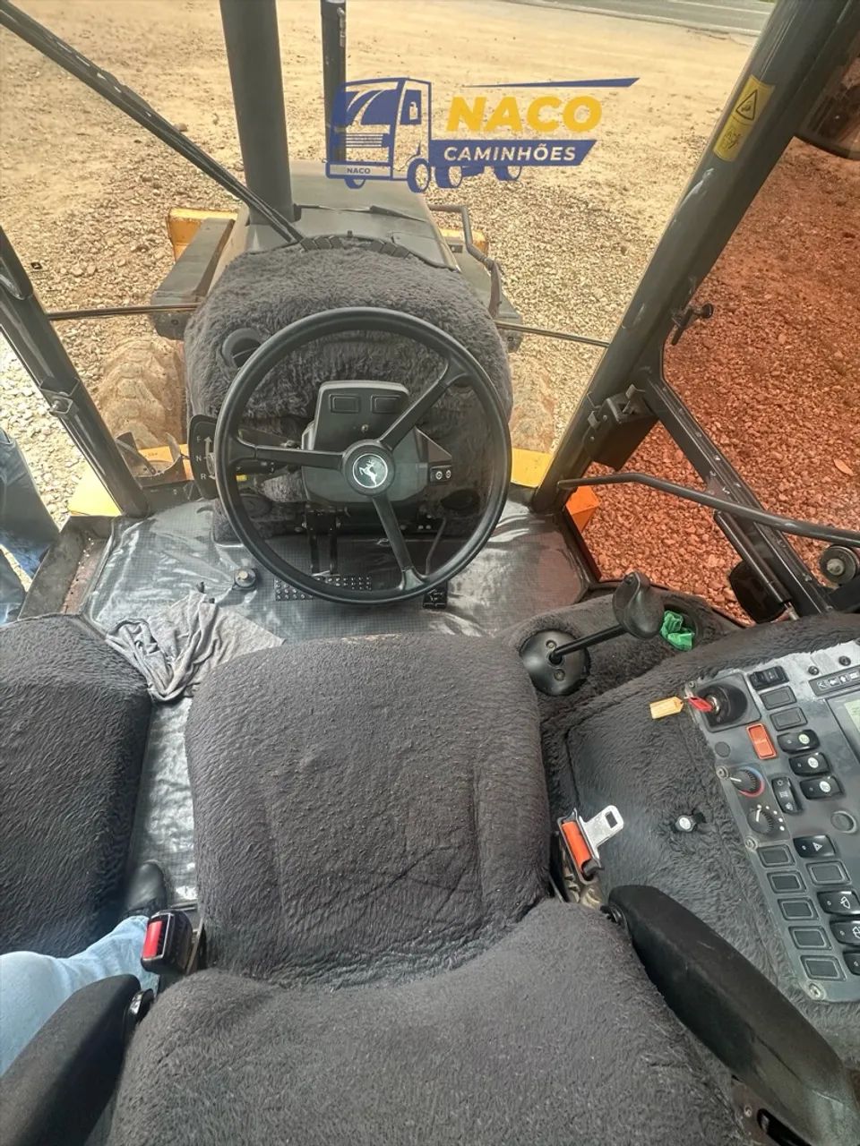 Retroescavadeira John Deere 310L - Foto 4