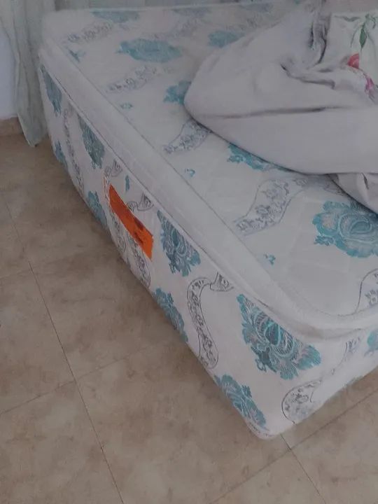 Cama Box casal usada