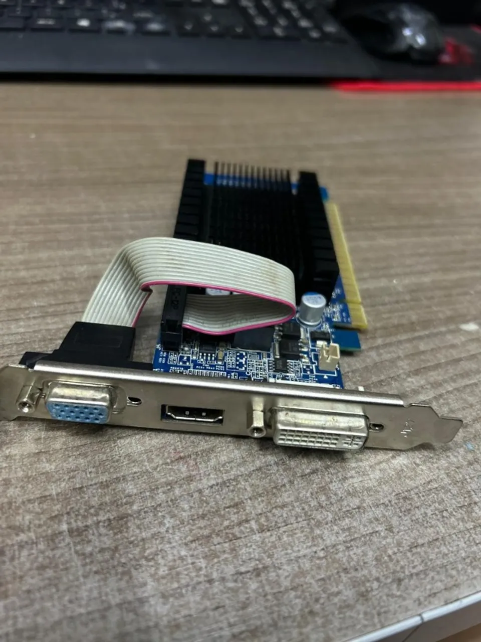 Placa De Video Geforce 8400gs 1Gb Ddr3 Hdmi/dvi/vga