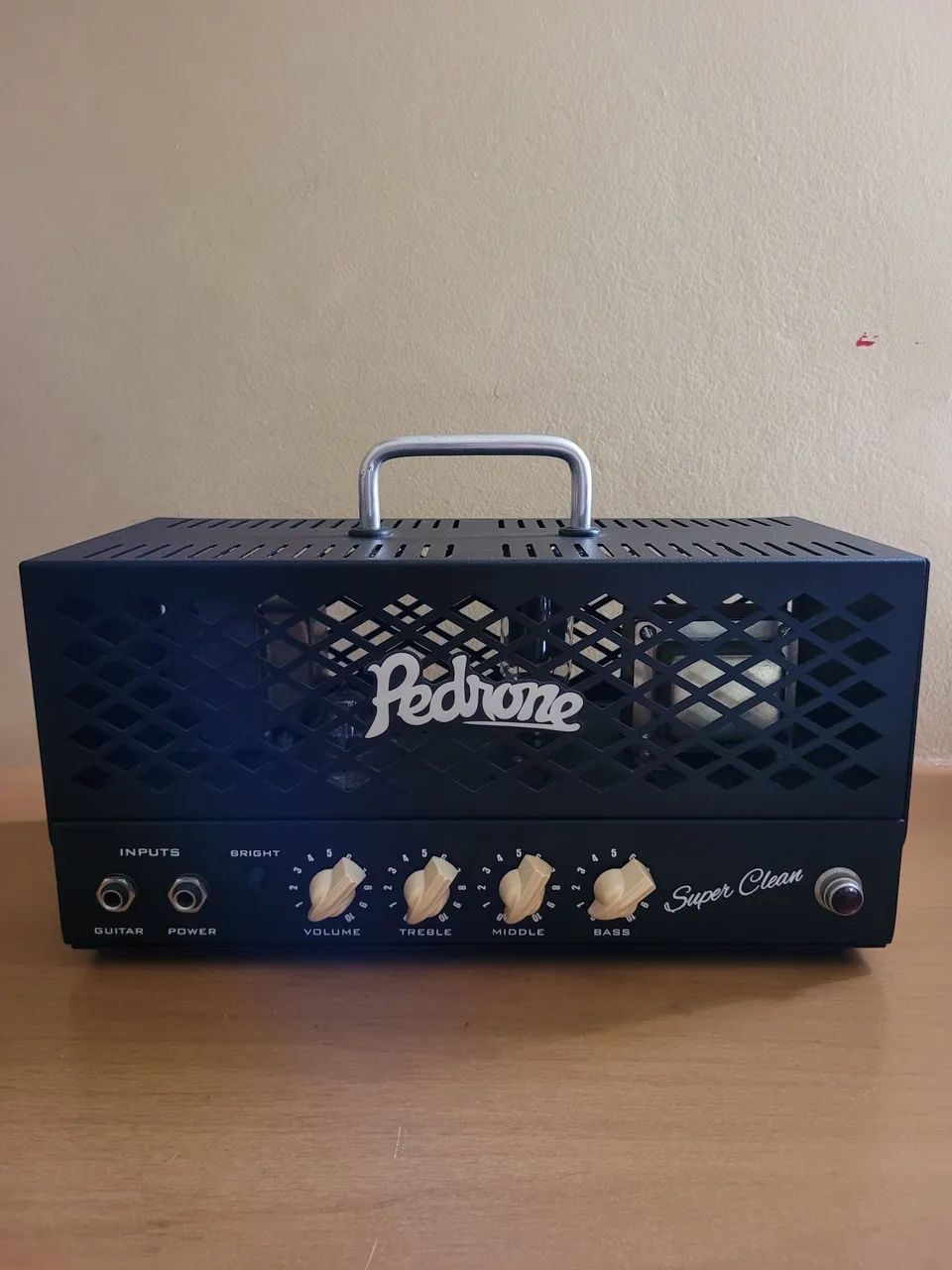 Amplificador Pedrone Super Clean 10w Valvulado 