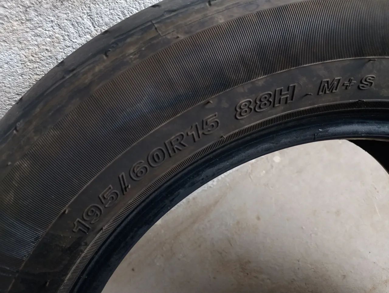 Pneu 64520820018561121