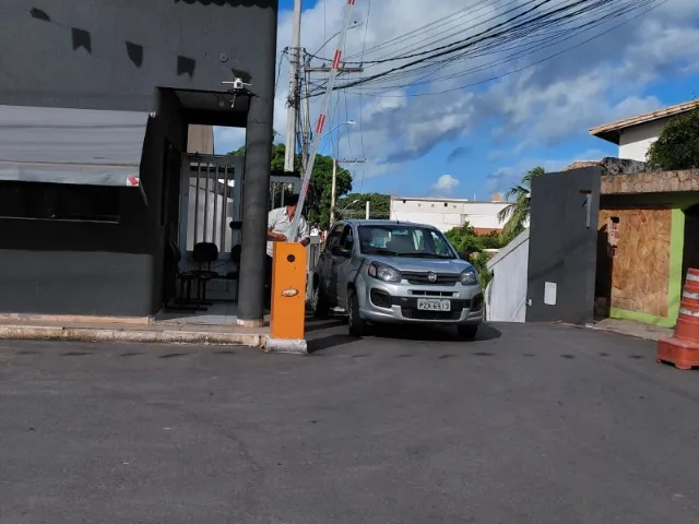 Casa com 2 quartos em condomínio fechado