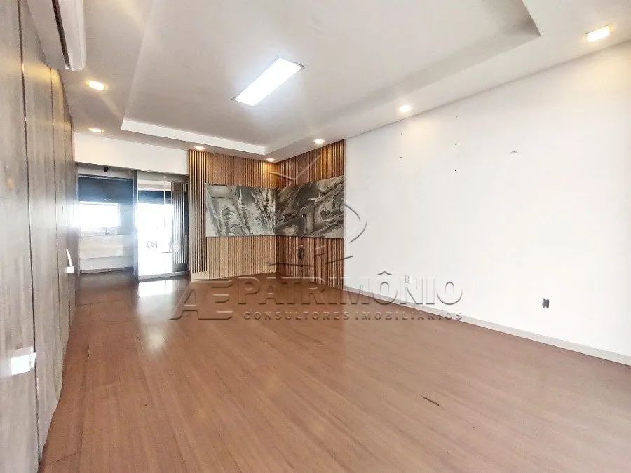 Salão comercial em excelente localização na Rua Comendador Oetterer! - Foto 4