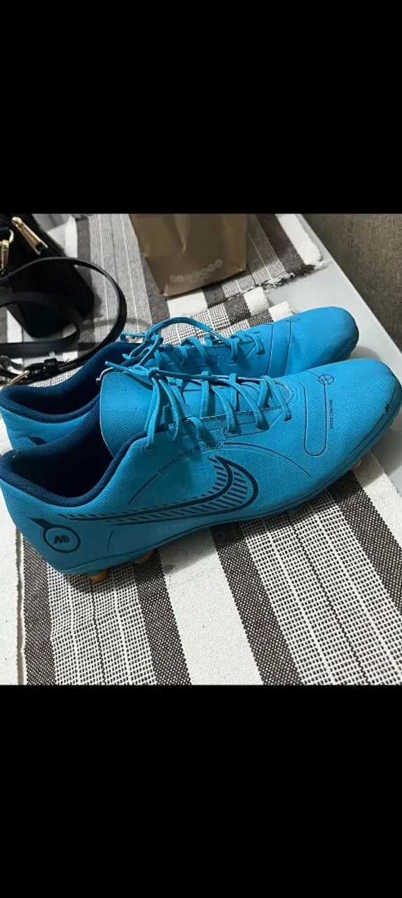 Chuteira Nike Mercurial Azul