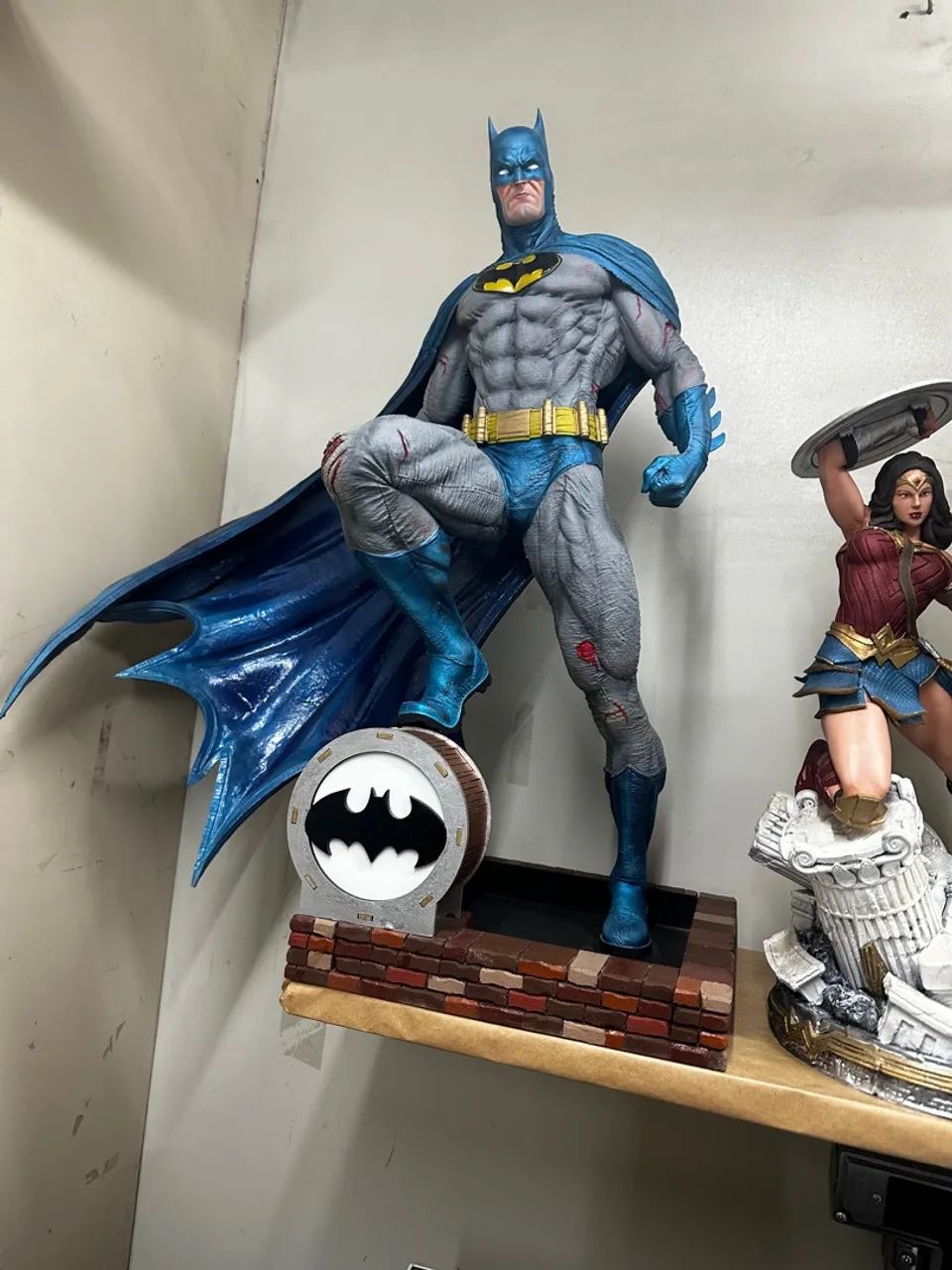 Batman escala 1/3 - Action figure - Ñ Iron Studio - Estátua - Foto 3