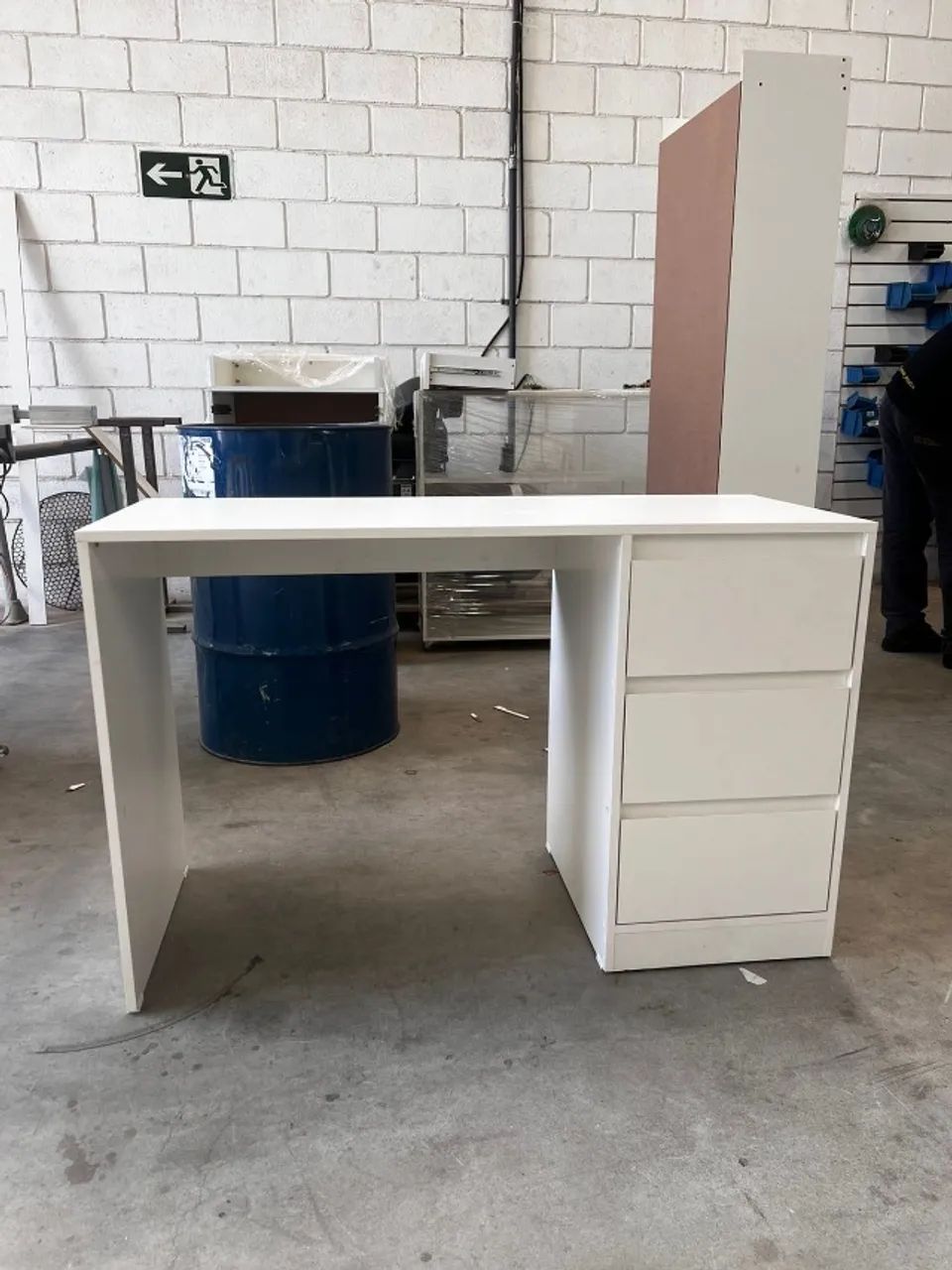 Mesa em MDF 03 Gavetas 75x120x50  - Foto 2