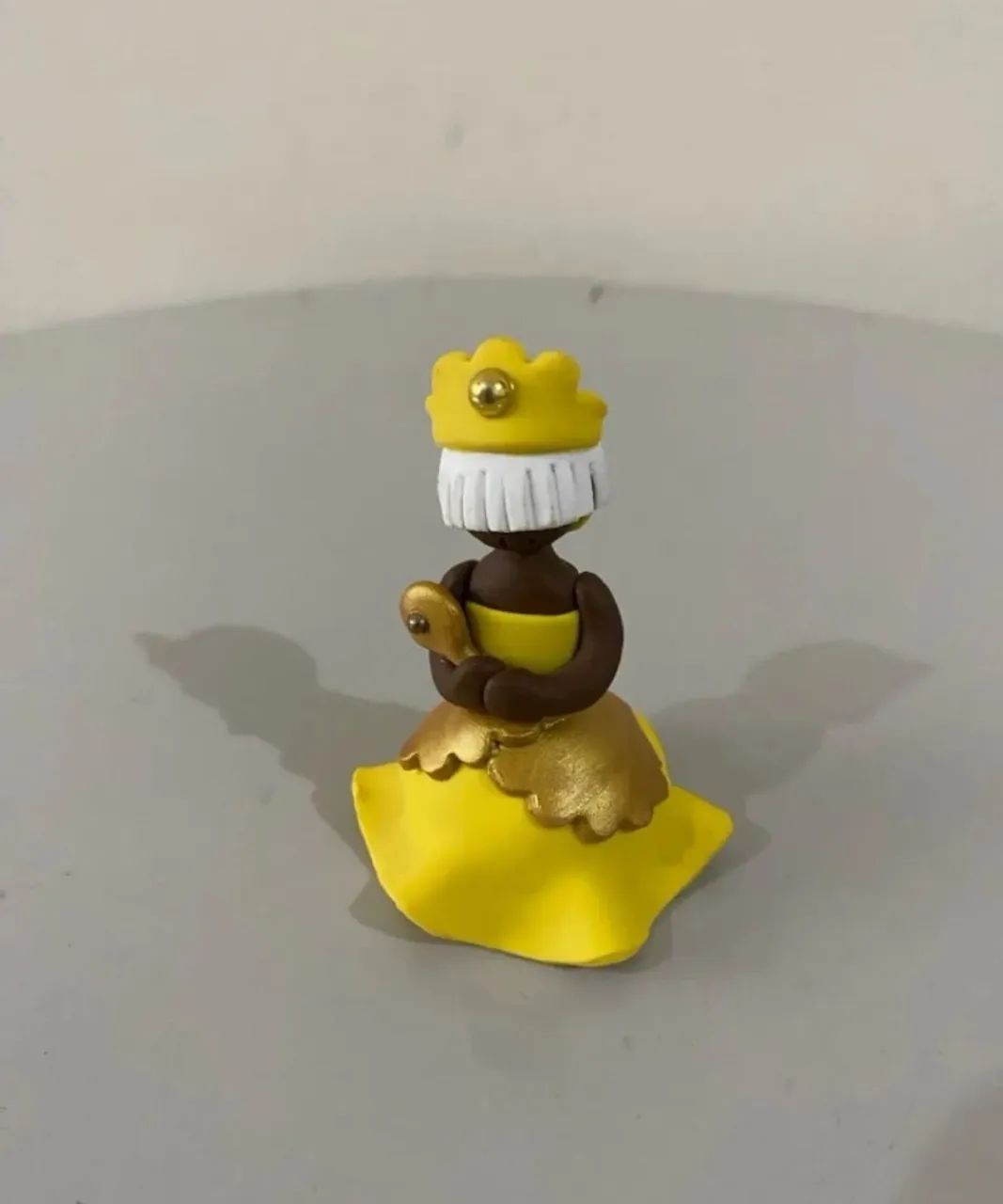 Miniatura Artesanal - Orixá Oxum