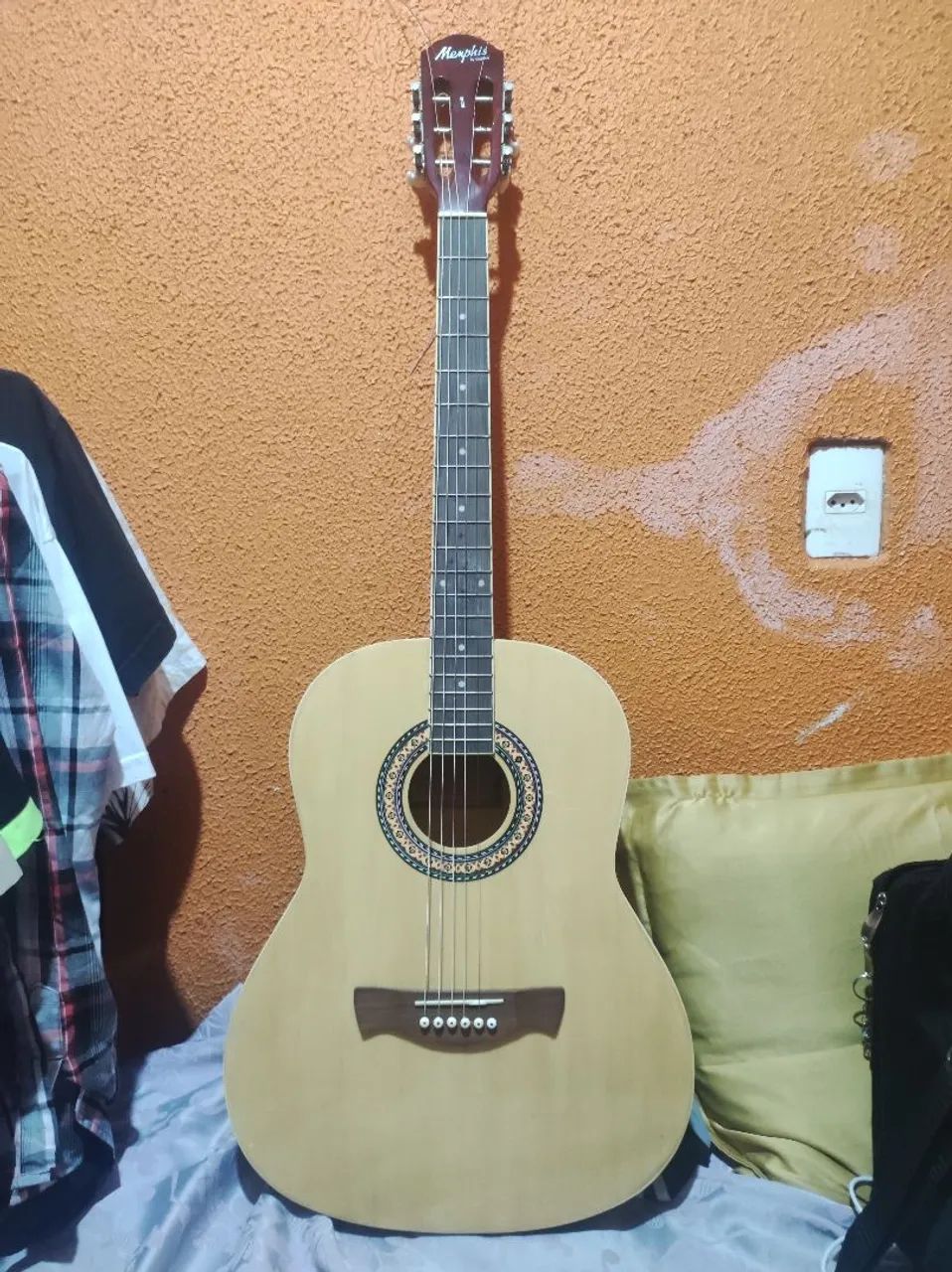 Violão Memphis Acústico faltando a mizinha 