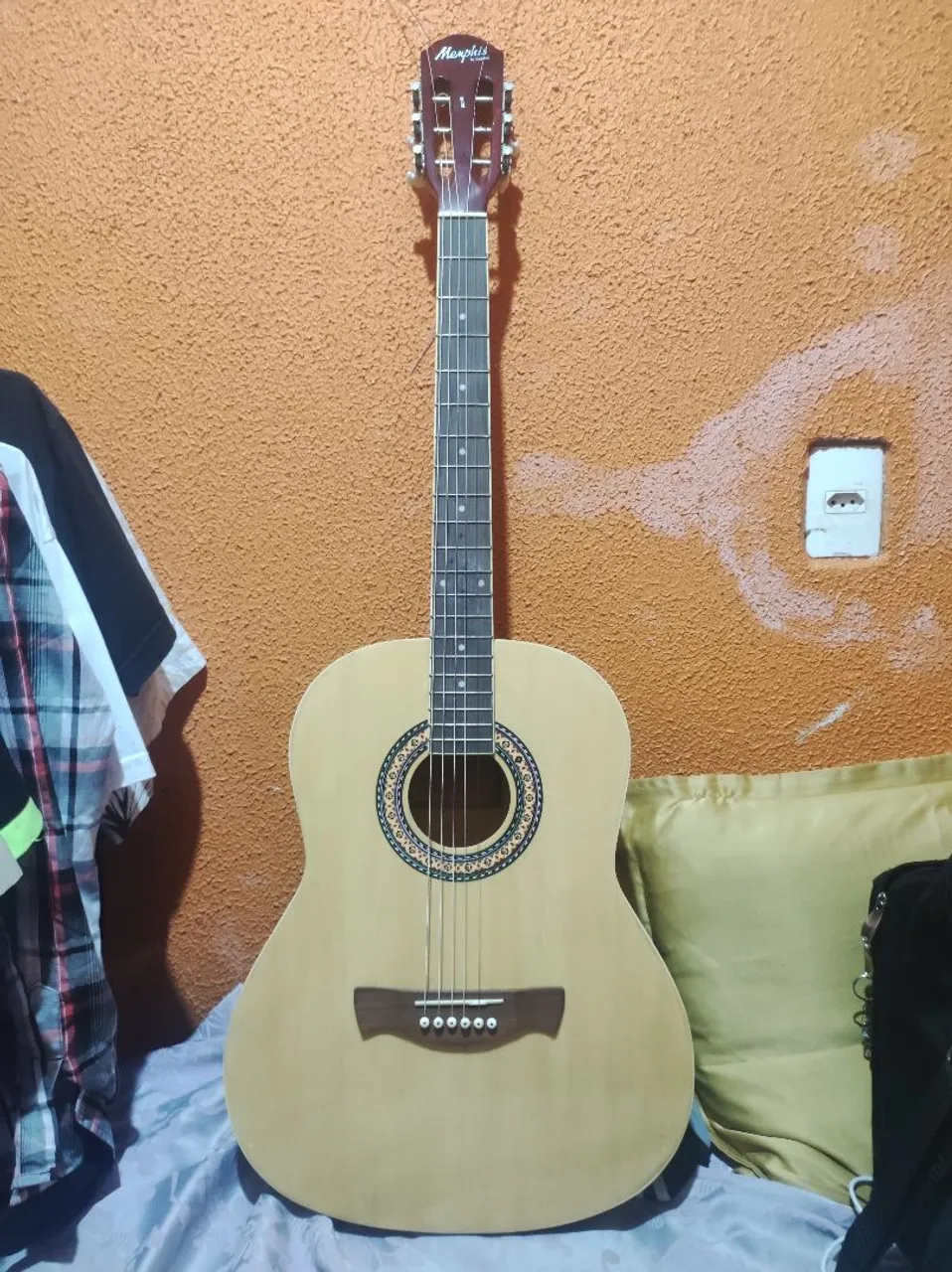 Violão Memphis Acústico faltando a mizinha