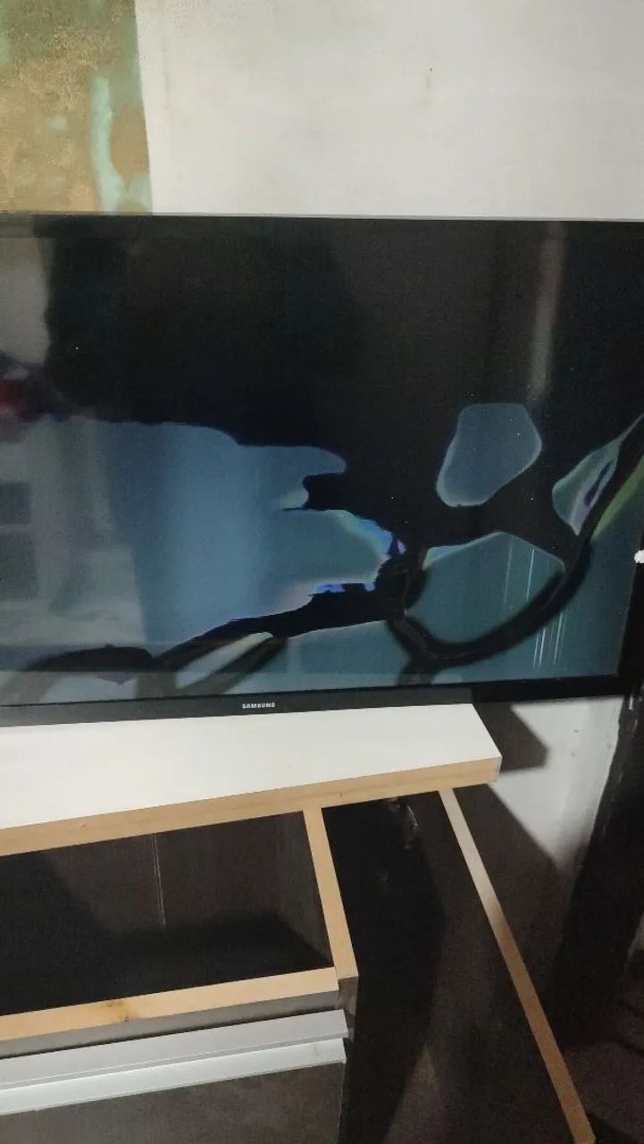 TV Samsung danificada - Tela com defeito