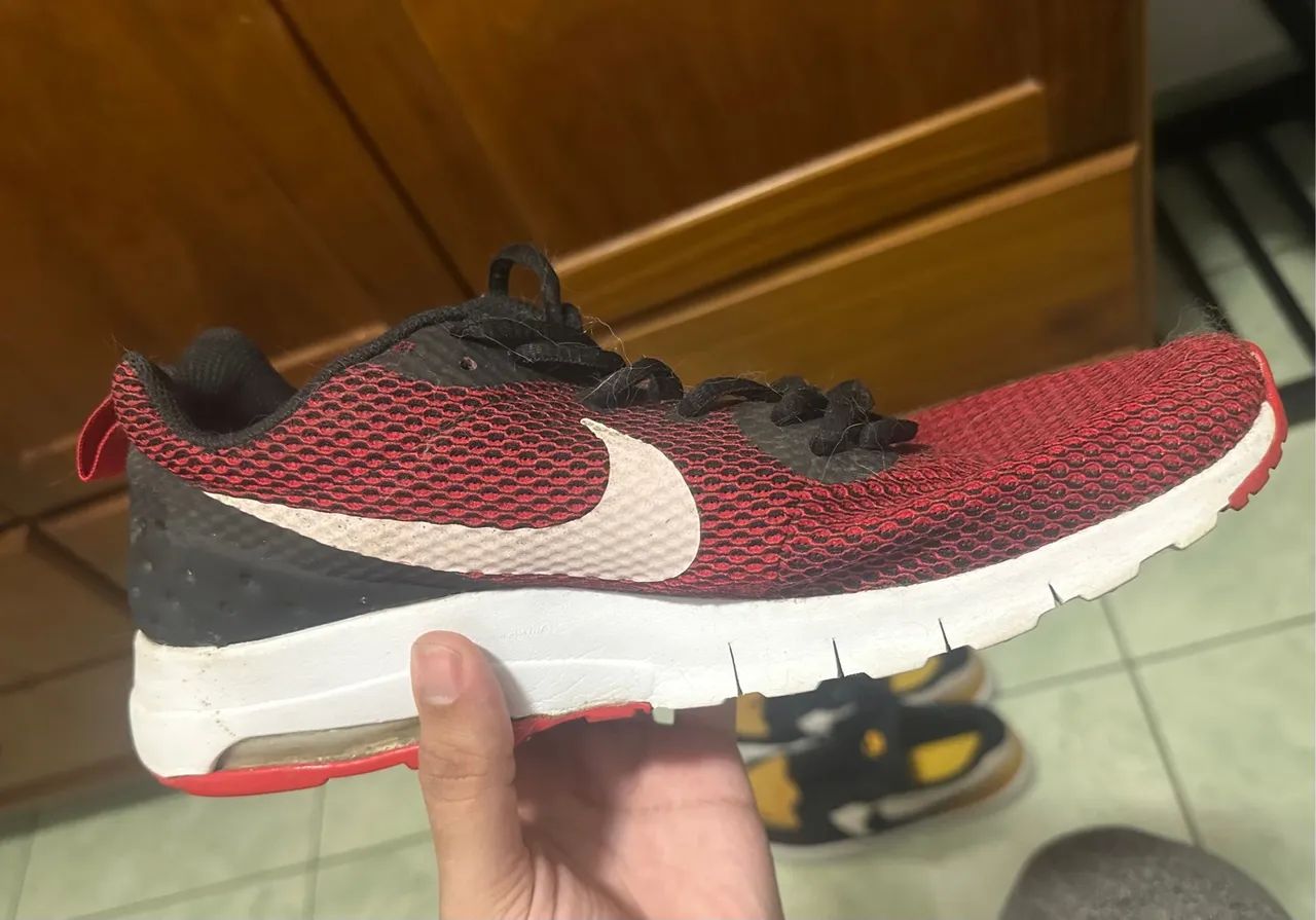 Tênis Nike Vermelho original  - Foto 2