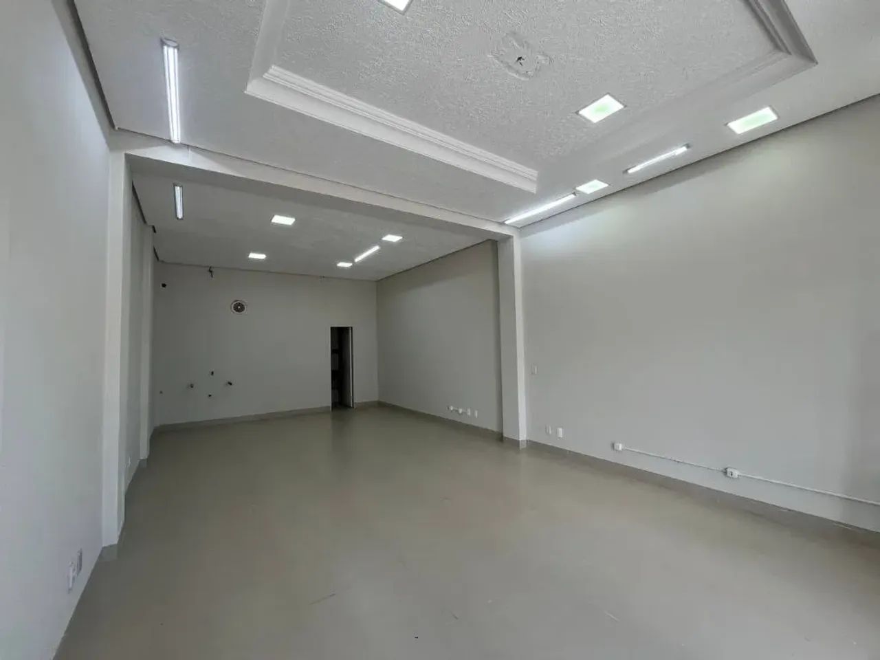 Sala térrea no centro de Palmas para alugar - Foto 3
