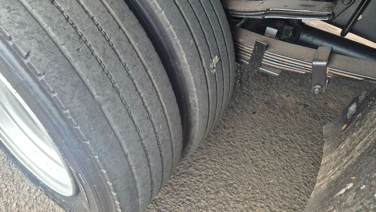 Vw 8-150 2001 baú  - Foto 8