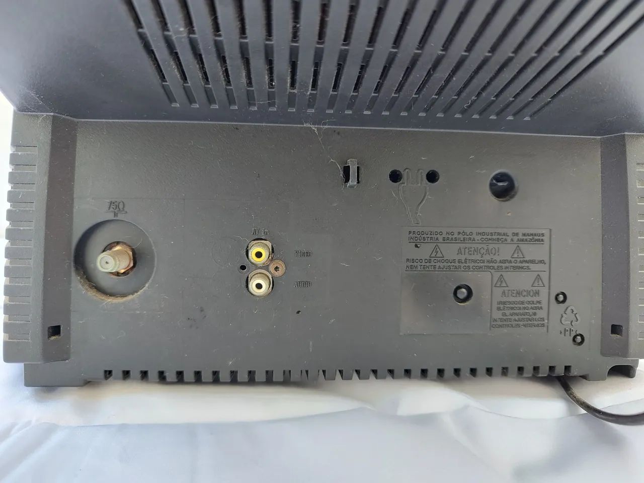 TV a Cores Magnavox 20 Polegadas com Controle Remoto Original  - Foto 3