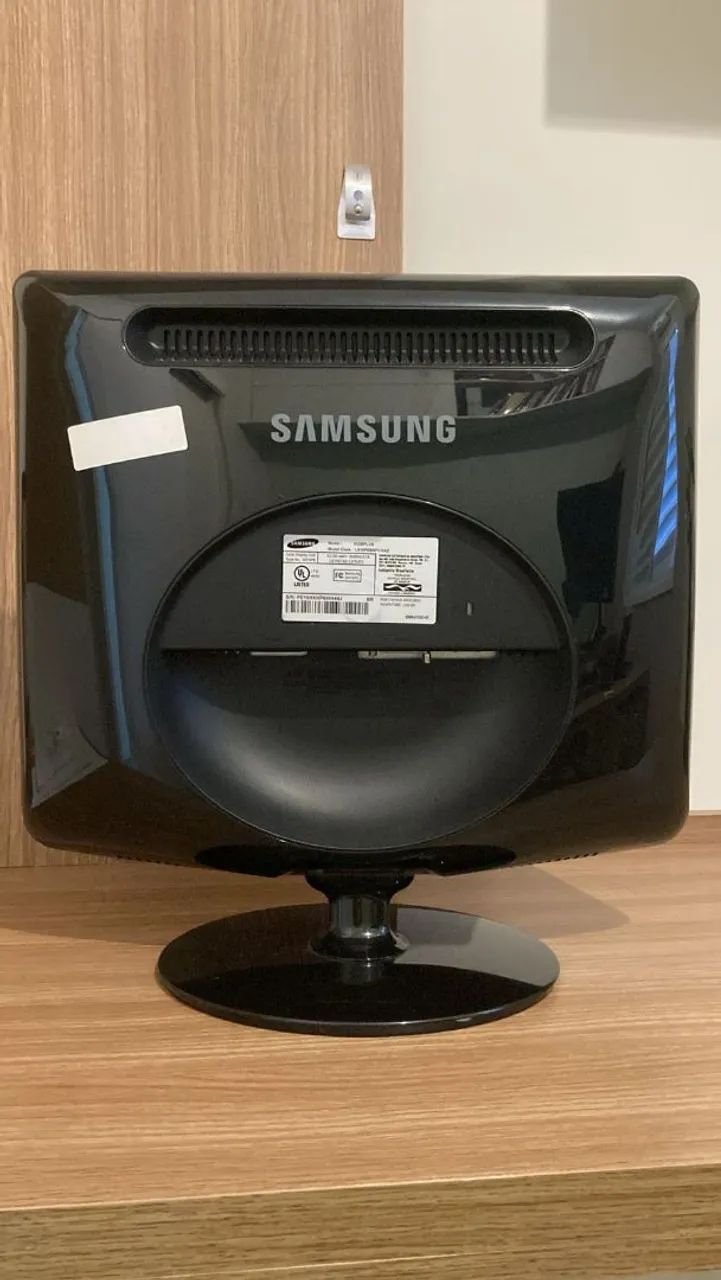 Samsung SyncMaster 932B LCD Digital (1280 x 1024) 5ms