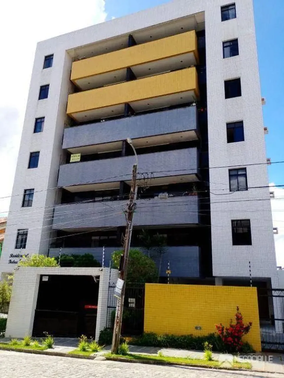 Apartamento com 3 dormitórios para alugar, 114 m² por R$ 2.700/mês - Jardim Tavares - Camp