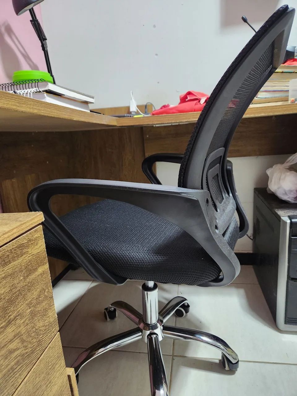 Cadeira de Escritório Ergonômica com Rodinhas - Foto 2