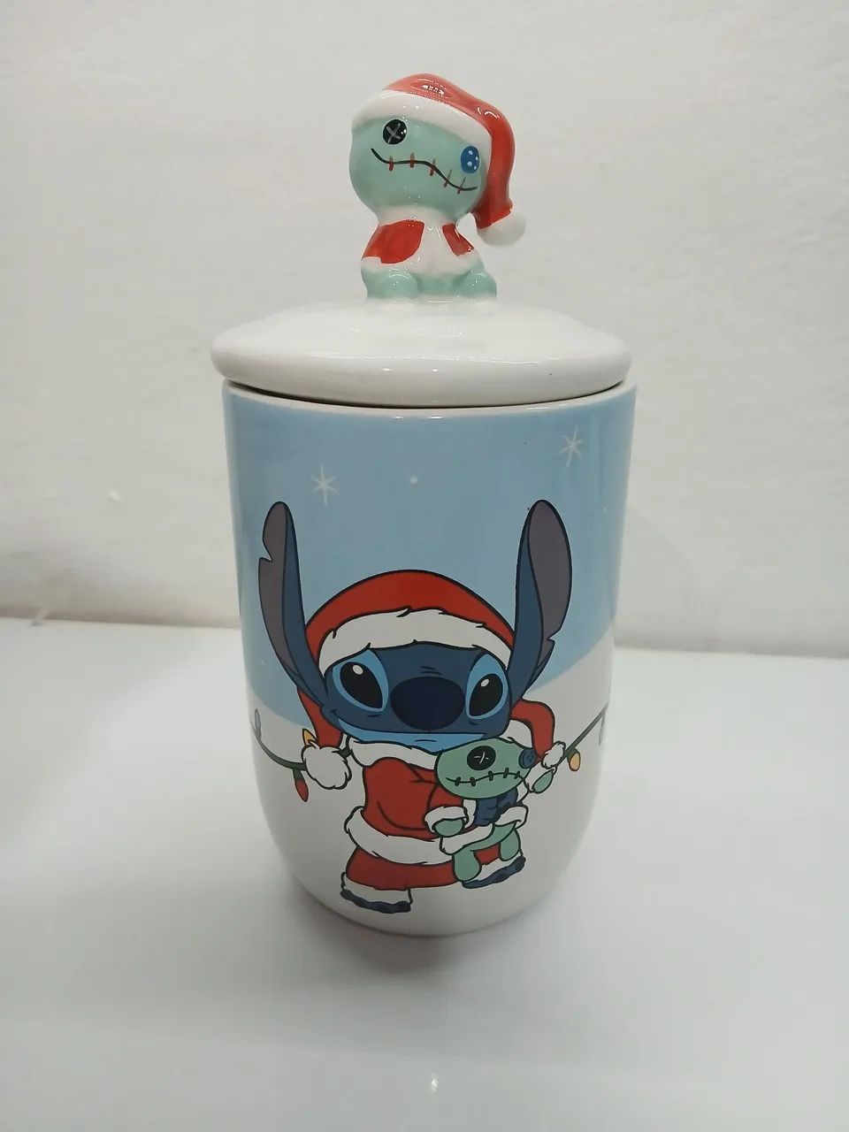 Pote de Cerâmica Stitch Natalina com Tampa