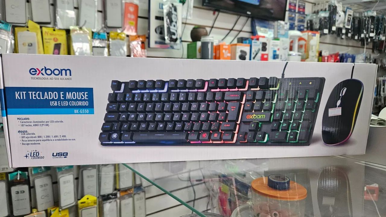 Teclado e mouse com fio