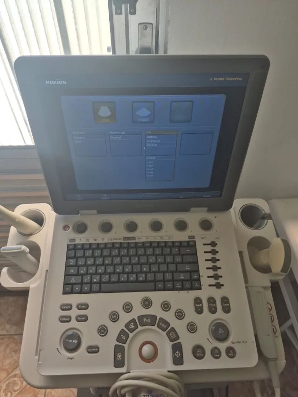 Aparelho de ultrassom Portátil 
