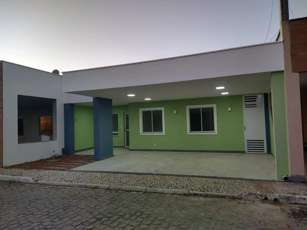 Casa para aluguel com 3/4 - espaço gourmet - Condomínio Vila Paradiso