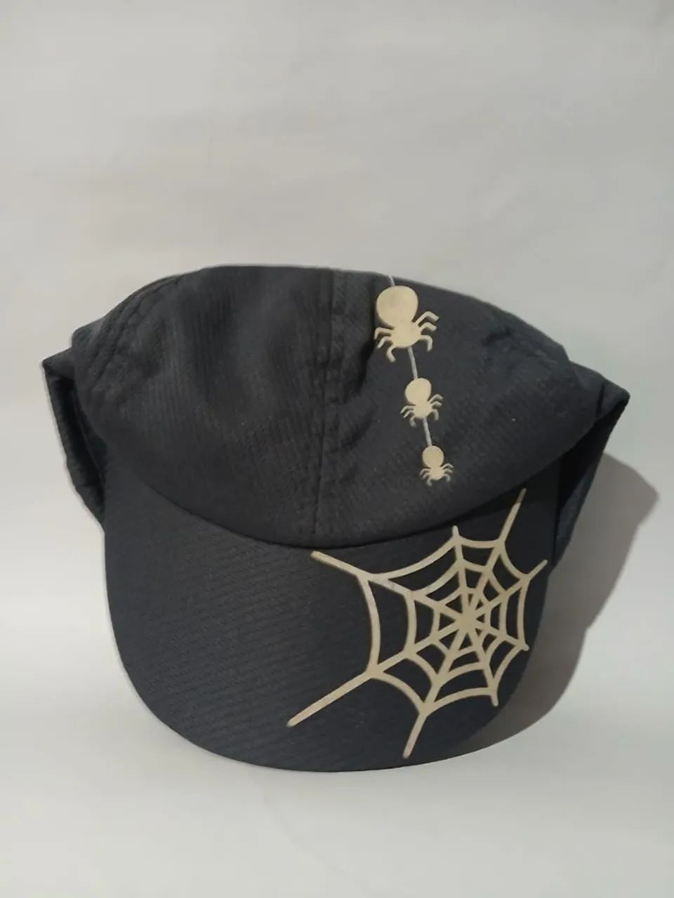 Boné infantil homem aranha 