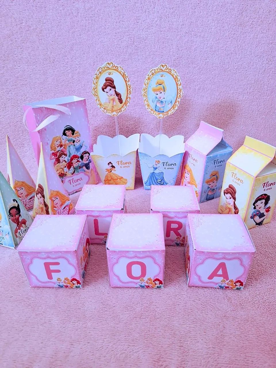 Sacolas de lembrancinhas Princesas - Foto 5