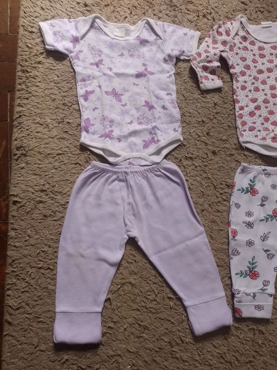 Conjunto Bebê Body e Calça - tamanho G( 3/6 meses ) - Foto 2