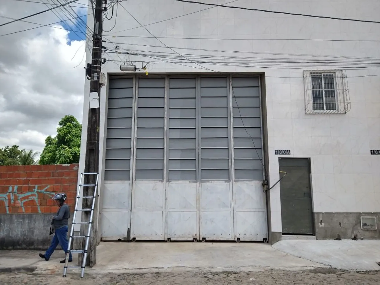 Galpão para alugar, 183 m² por R$ 5.654,71/mês - Planalto Ayrton Senna - Fortaleza/CE