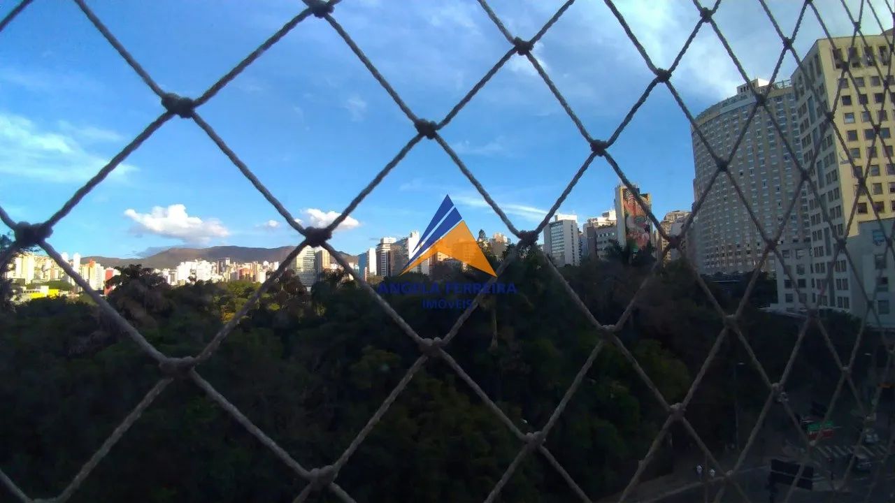 Vendo apartamento com 2 quartos, DCE e elevadores na rua da Bahia - Centro de BH - Foto 5