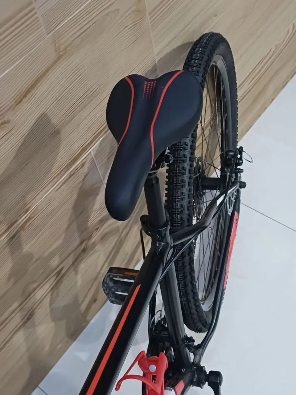 Bike 29 caloi quadro 17 Alumínio pronta pra rodar - Foto 4