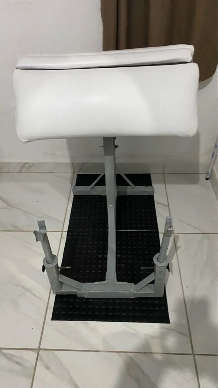 Banco Scott musculação