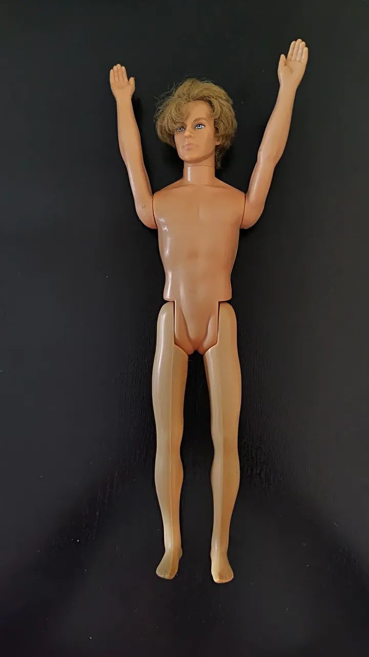 Ken (Coleção Barbie) - Foto 3