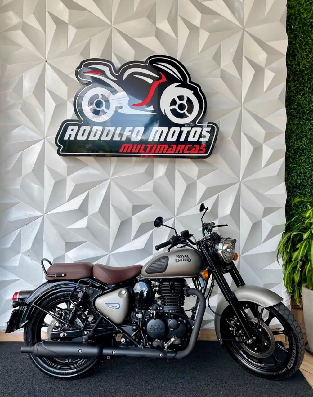 Royal Enfield Classic 350 2025 1- APENAS 1.200km