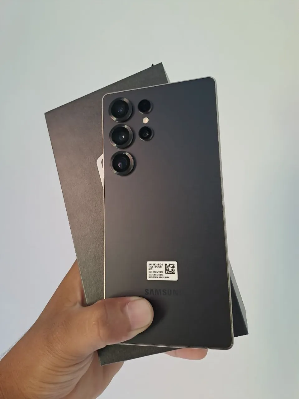 Vendo ou troco S25 ultra 512GB 1 semana de uso com todos os acessórios nota fiscal