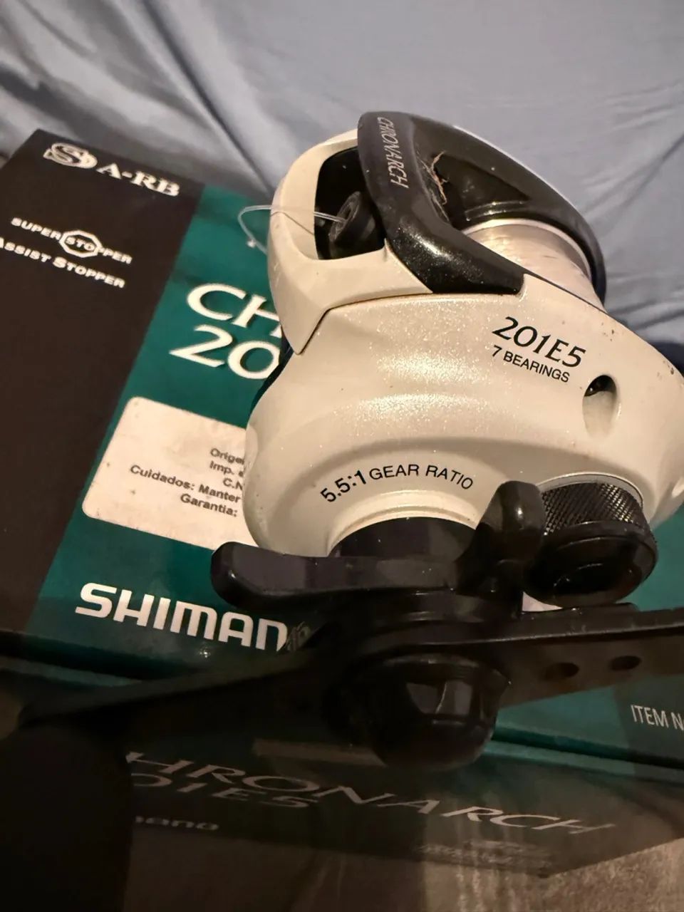 Carretilha shimano chronarch 201E5 - Foto 3