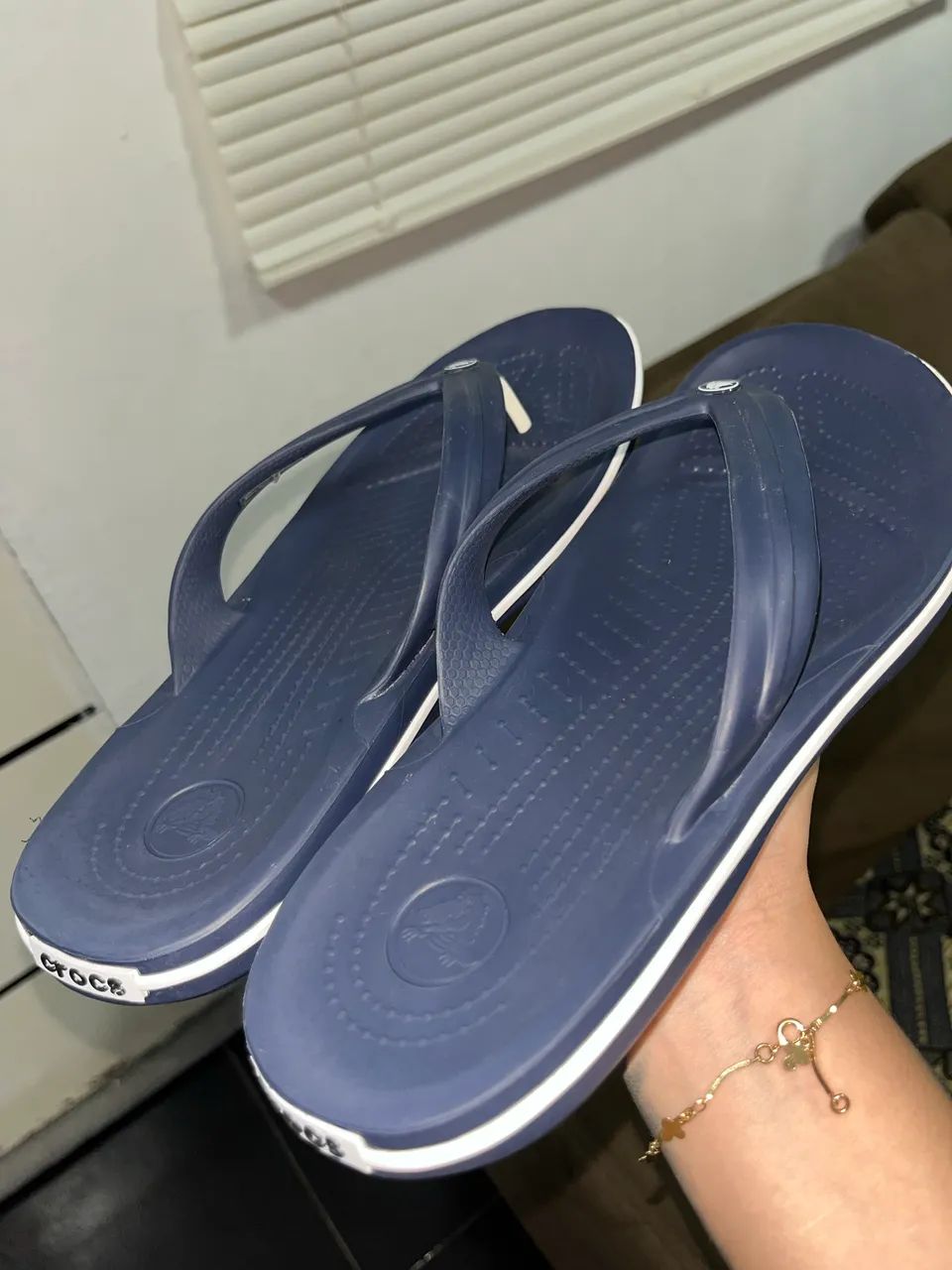 Crocs Flip -M8 tamanho 39/40 azul - Foto 2