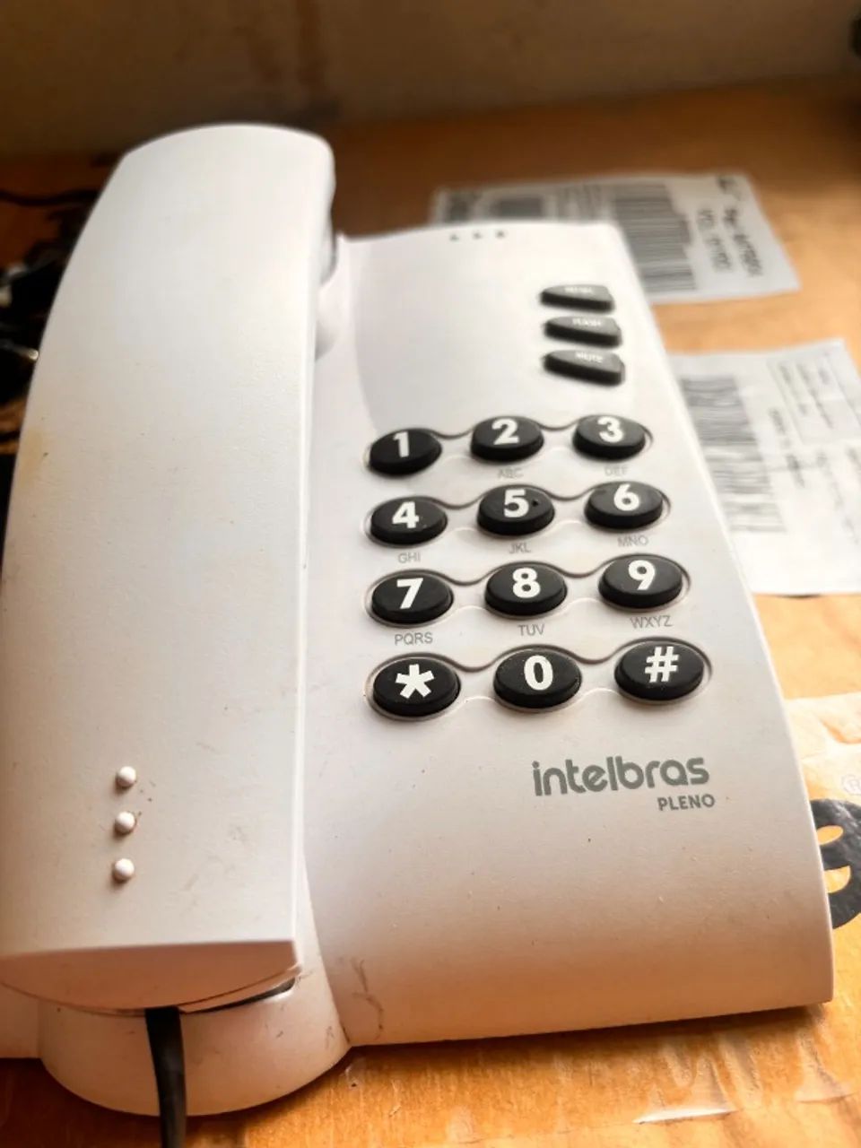 3 Telefone fixos ( 2 sem fio e 1 com fio) - Foto 2