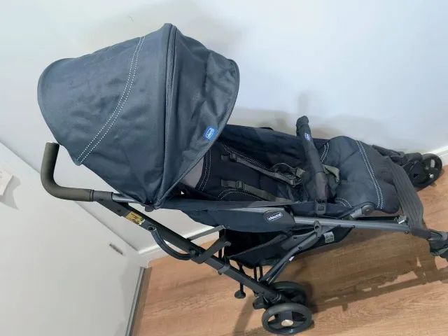 Carrinho De Bebê De Passeio Liteway 4 Basic Jet Black Chicco - Foto 2