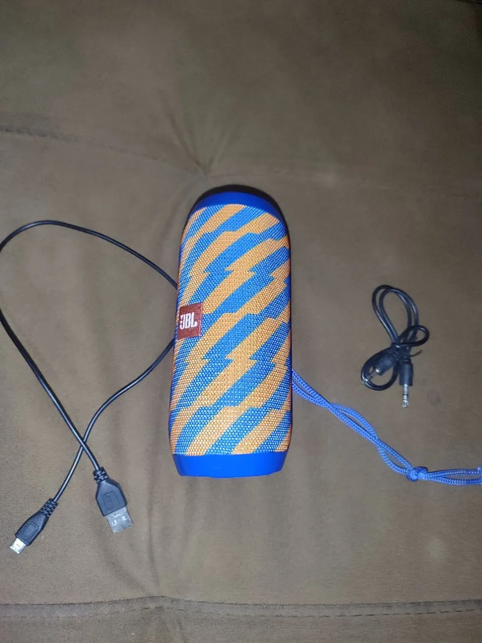 Caixa de Som JBL Charge 3 - Bluetooth