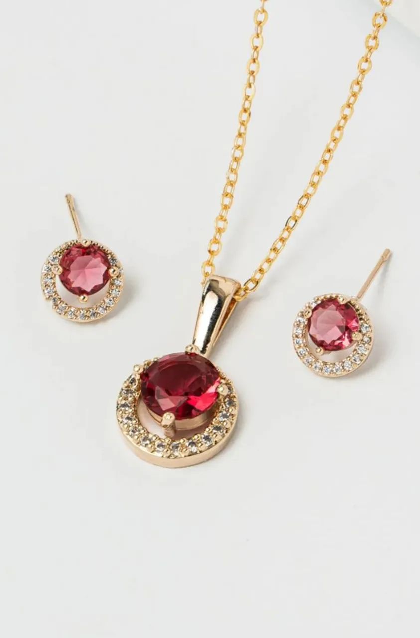 Conjunto colar e brinco com pedra rubi cravejado folheado em ouro 18k 