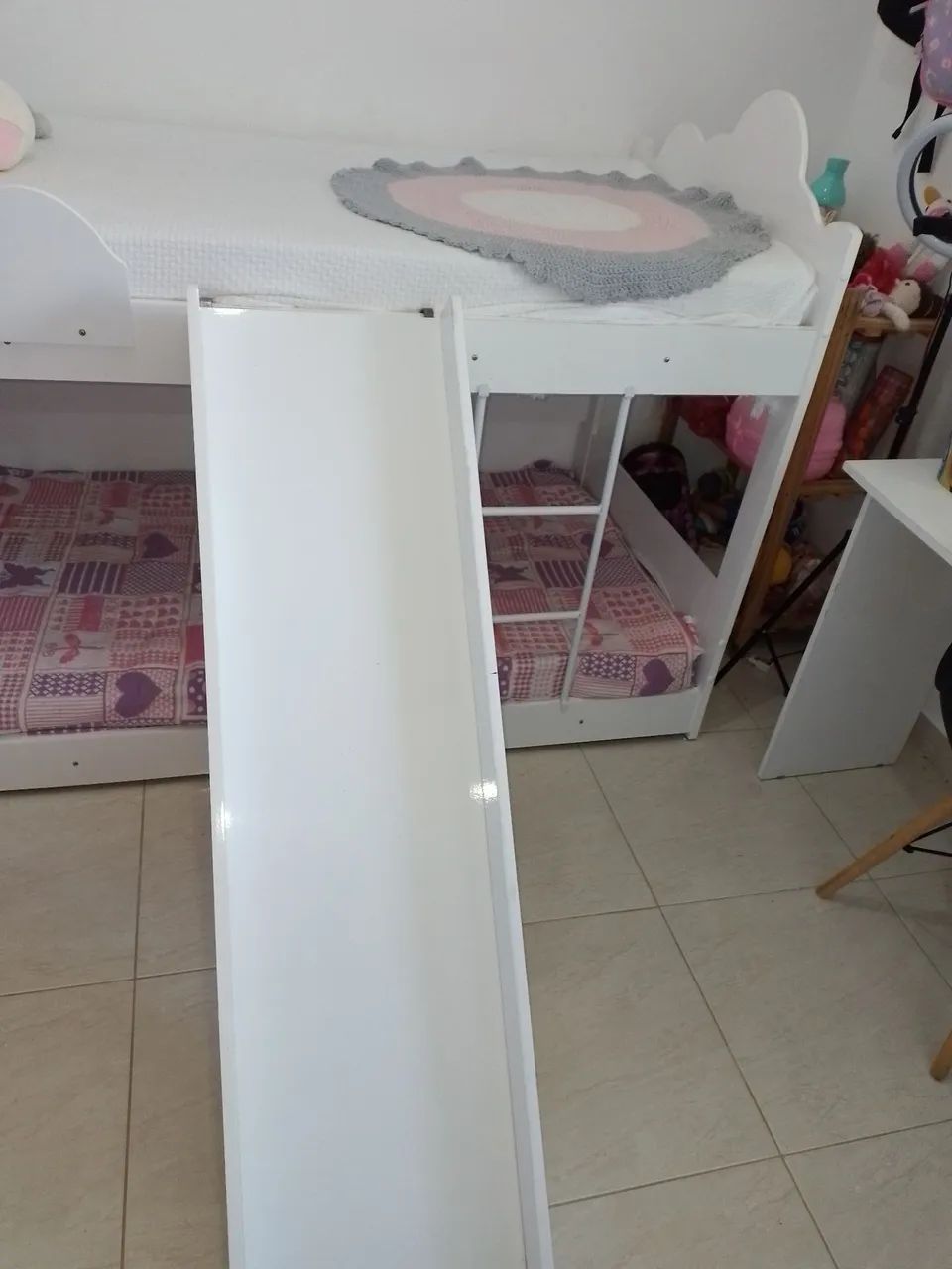 Cama Infantil com Escorregador e Cama Auxiliar
