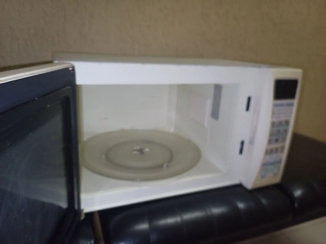 Microondas Panasonic - funcionando no estado. - Foto 4